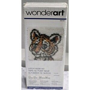 Caron WonderArt Baby Tiger Cub Latch Hook Kit #43280 12" x 12"  Wall Hanging New
